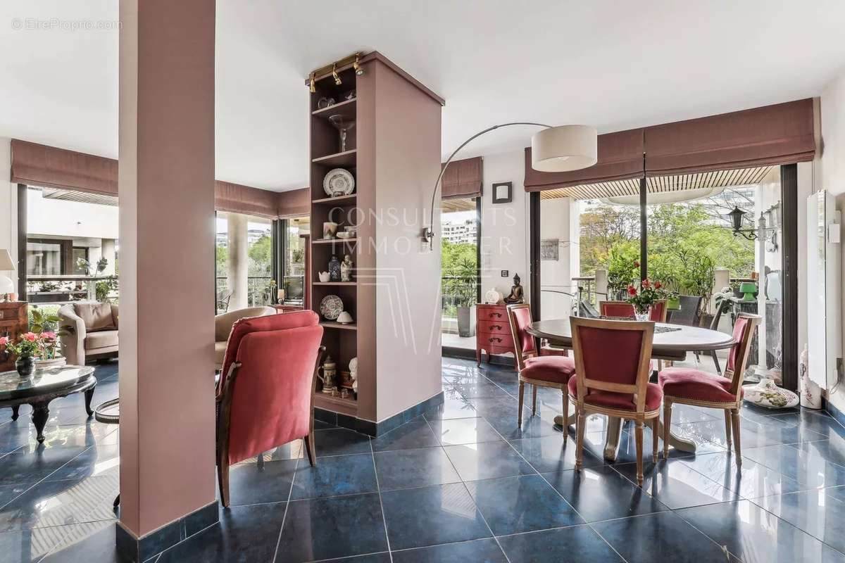 Appartement à LEVALLOIS-PERRET