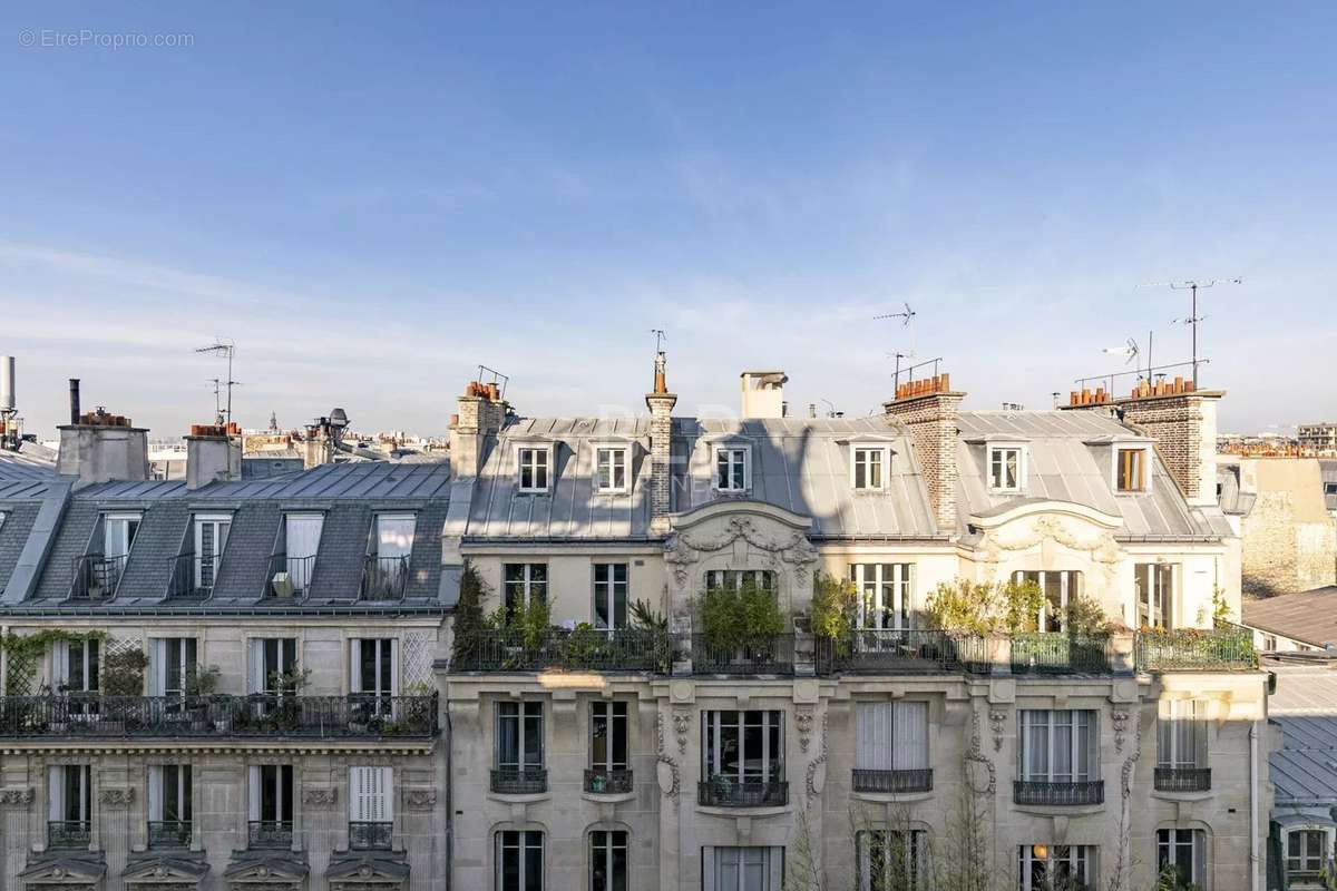 Appartement à PARIS-10E