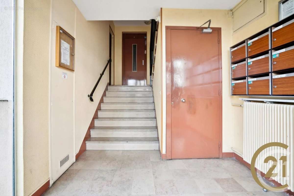 Appartement à IVRY-SUR-SEINE