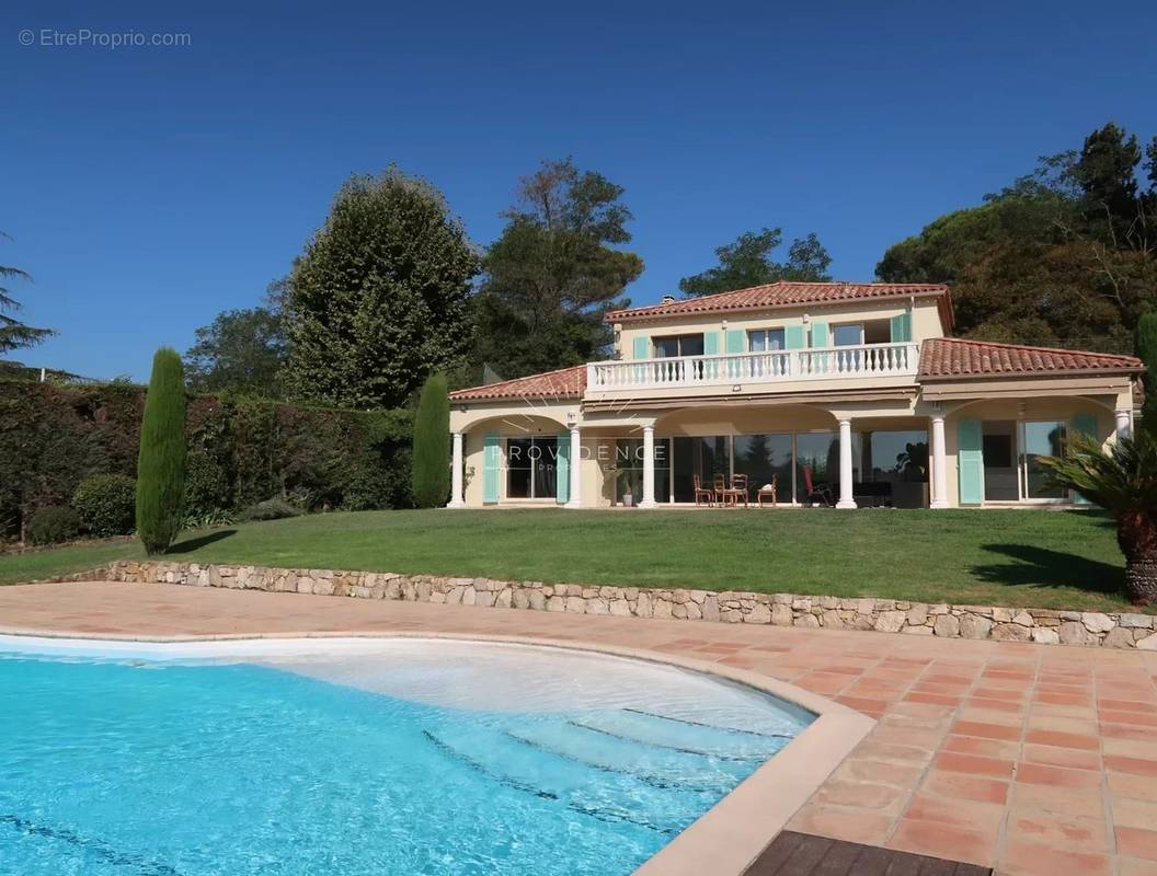 Maison à MOUGINS