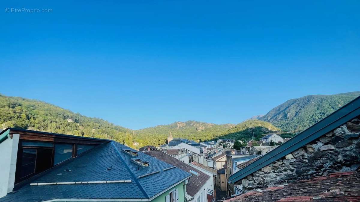 Appartement à AX-LES-THERMES