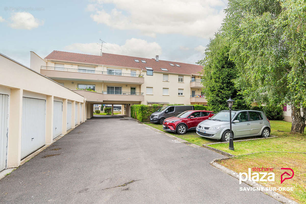 Appartement à SAVIGNY-SUR-ORGE