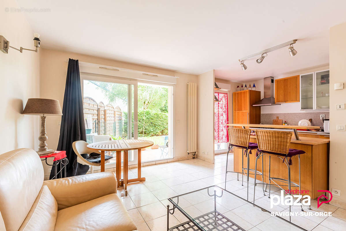 Appartement à SAVIGNY-SUR-ORGE