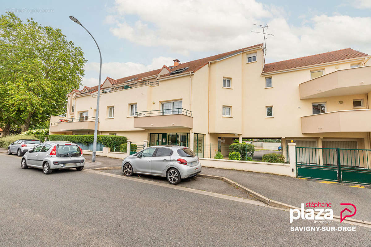 Appartement à SAVIGNY-SUR-ORGE