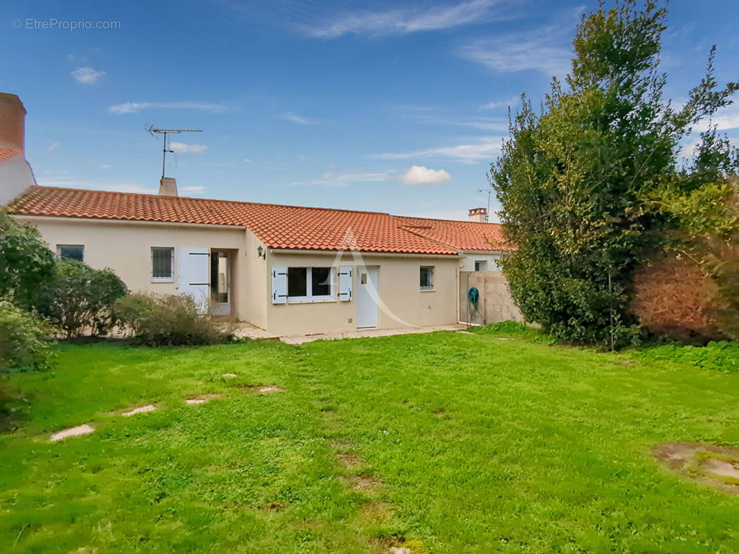 Maison à BOIS-DE-CENE