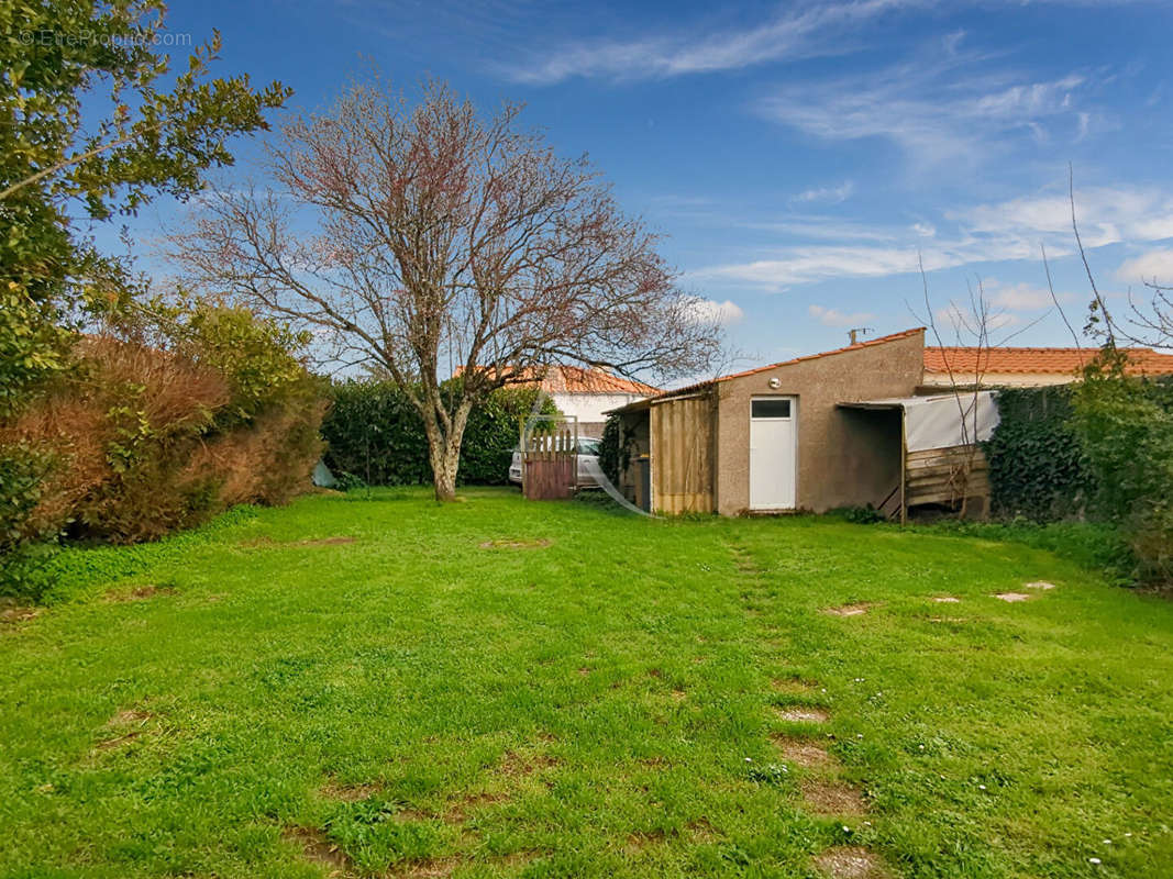 Maison à BOIS-DE-CENE