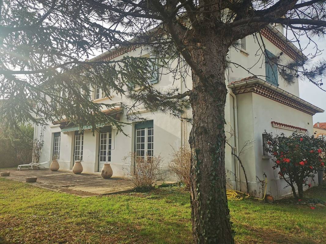 Maison à AUSSILLON