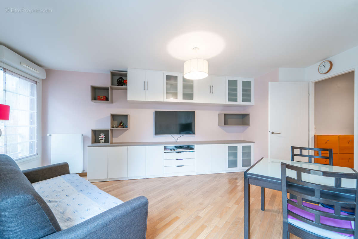 Appartement à ISSY-LES-MOULINEAUX