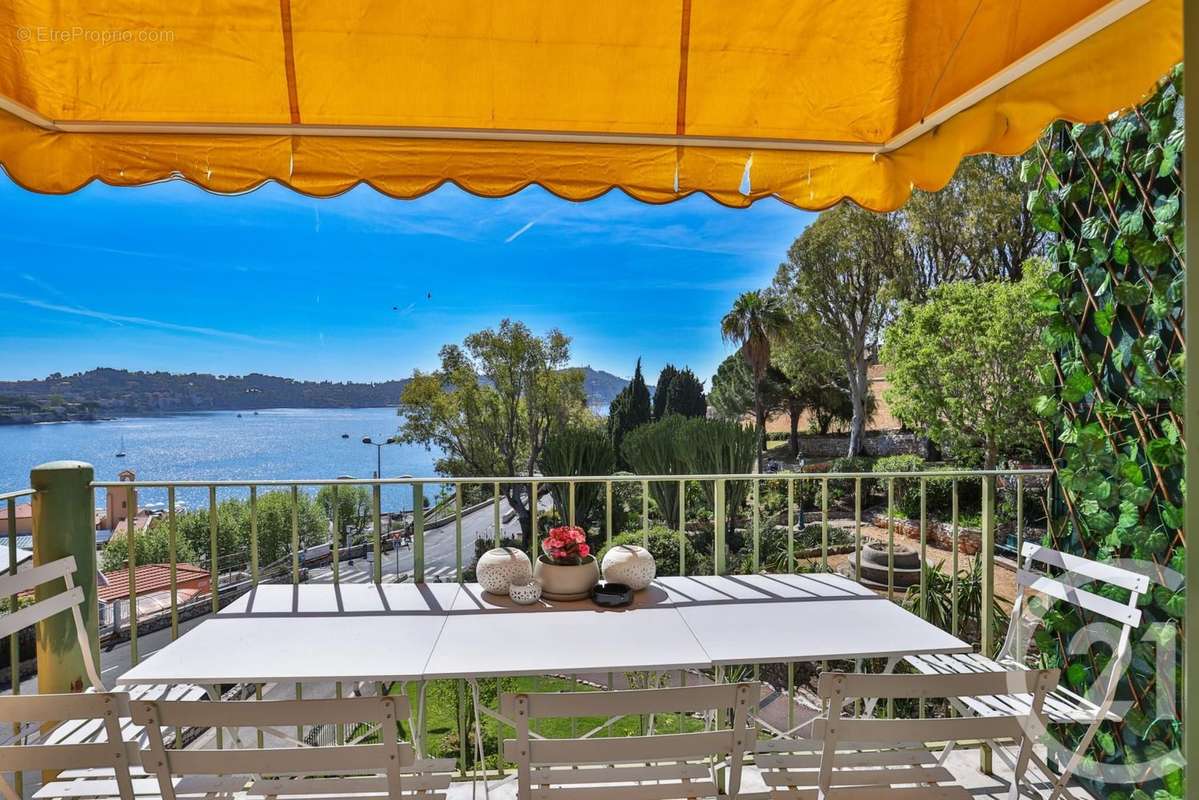 Appartement à VILLEFRANCHE-SUR-MER