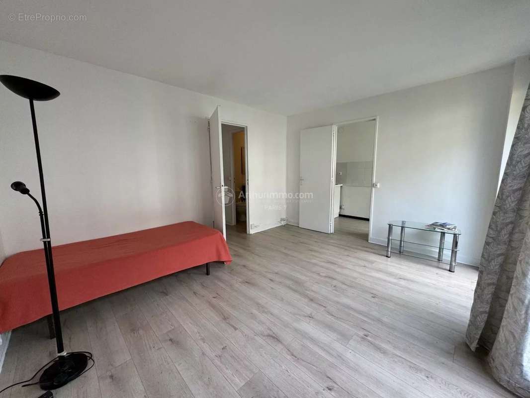 Appartement à PARIS-10E