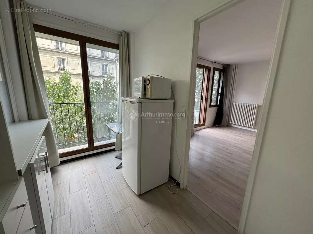 Appartement à PARIS-10E