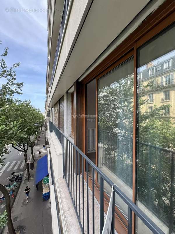 Appartement à PARIS-10E