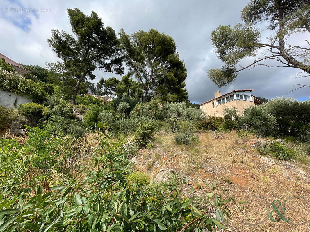 Terrain à TOULON