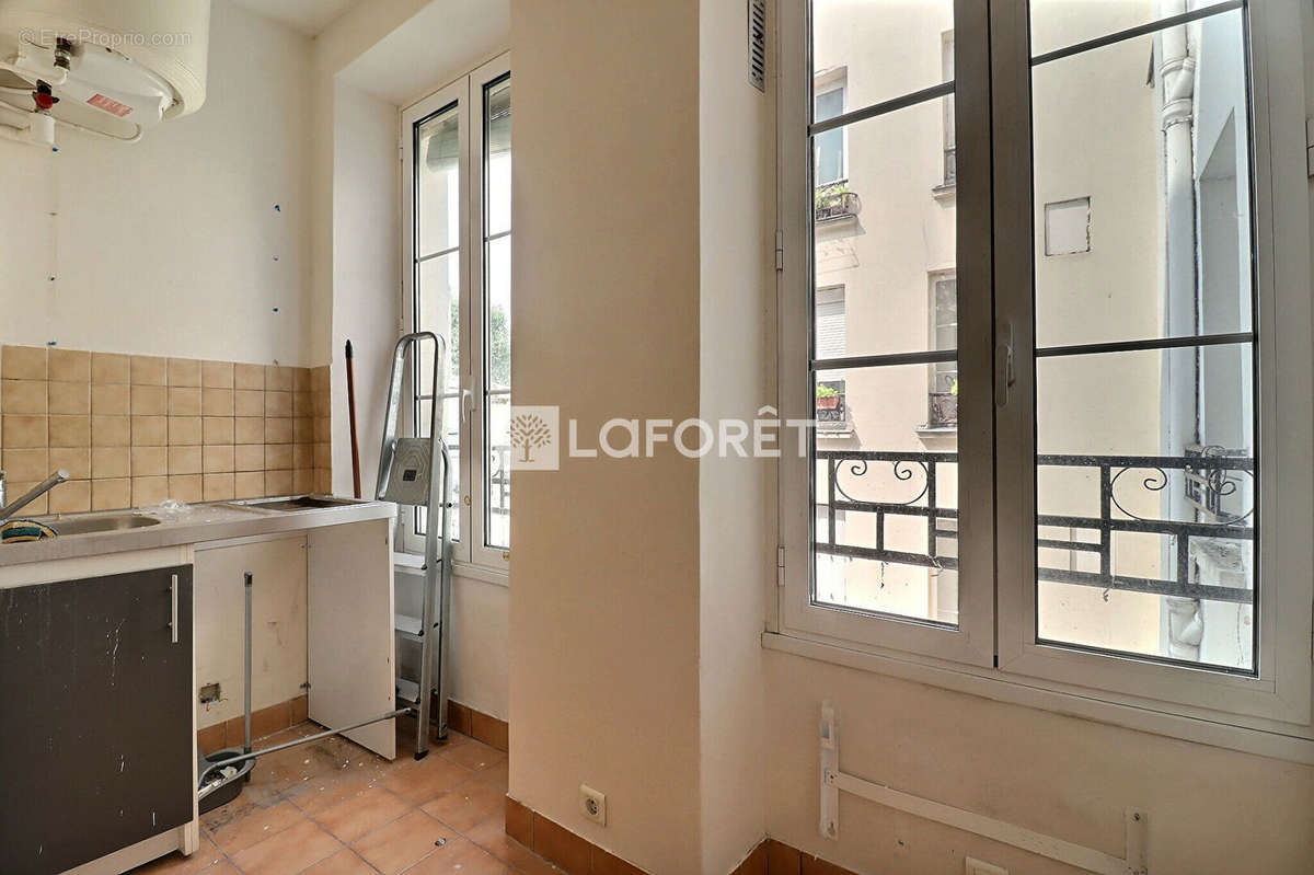 Appartement à PARIS-10E