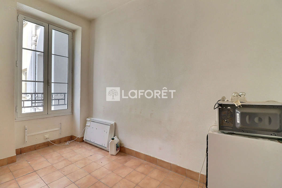 Appartement à PARIS-10E