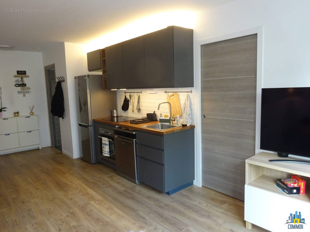 Appartement à COURBEVOIE