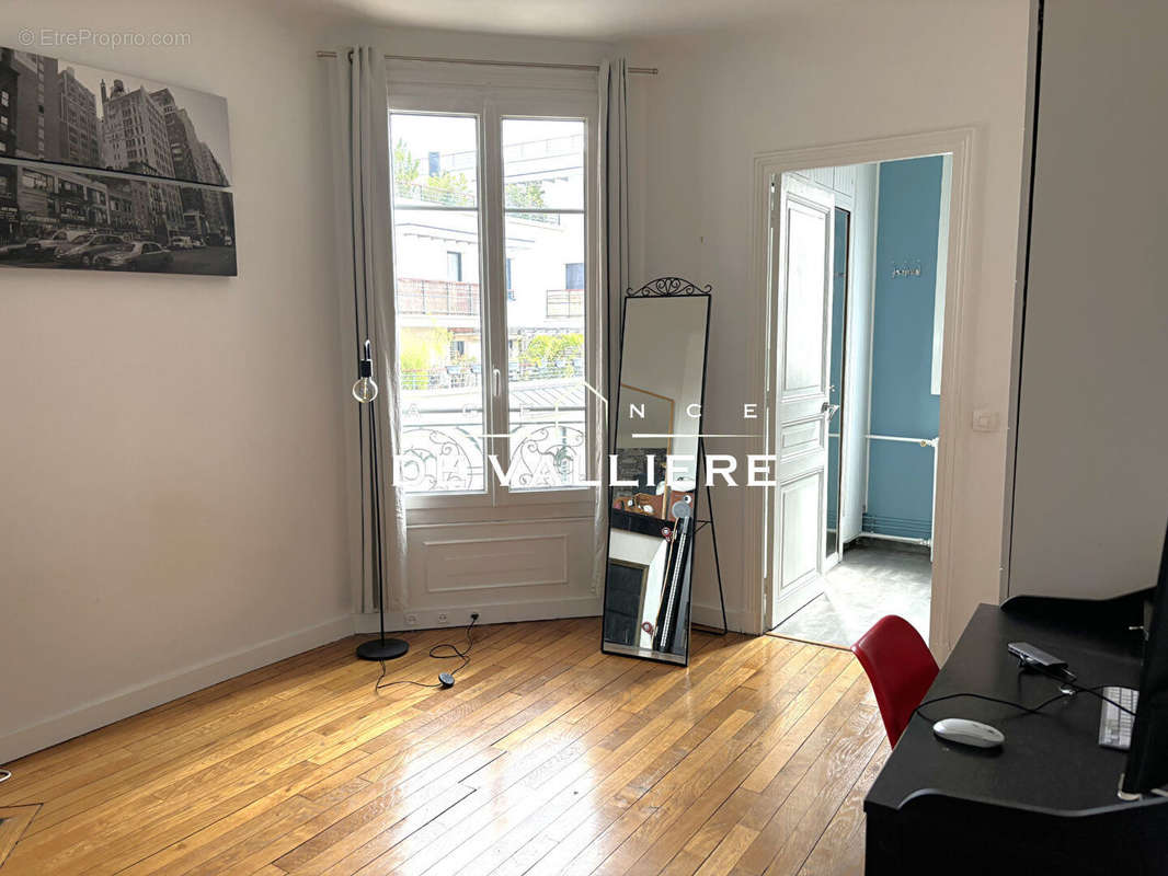 Appartement à SURESNES