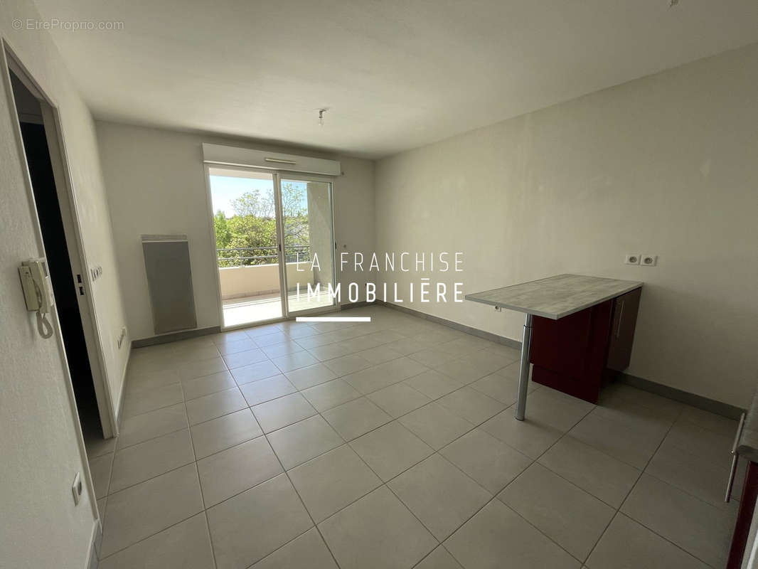 Appartement à LE CRES