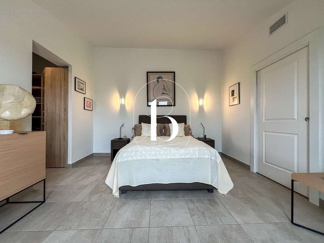 Appartement à UZES