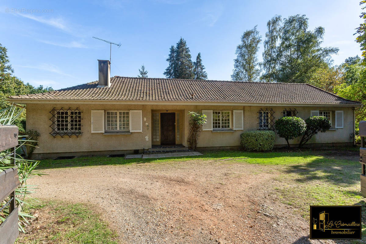 Maison à SAINTE-MESME