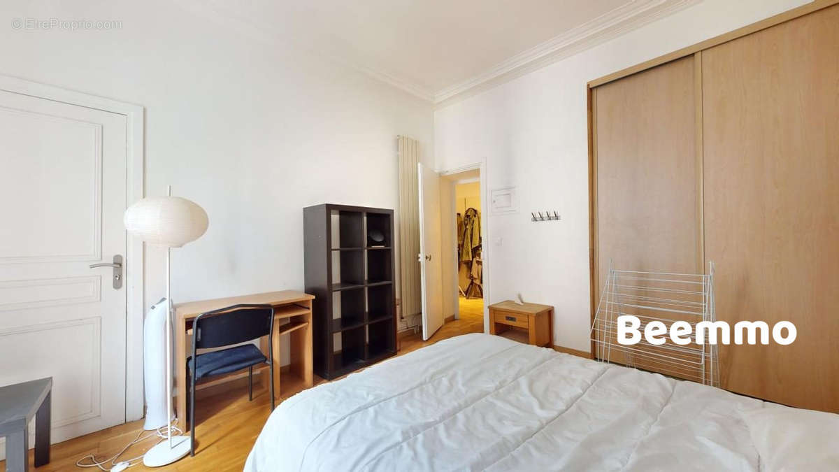 Appartement à PARIS-8E