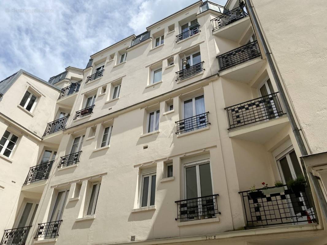 Appartement à PARIS-20E