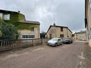 Maison à SEMUR-EN-BRIONNAIS