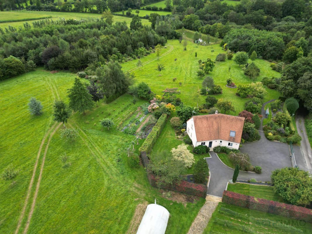 Maison à LA FERRIERE-AUX-ETANGS