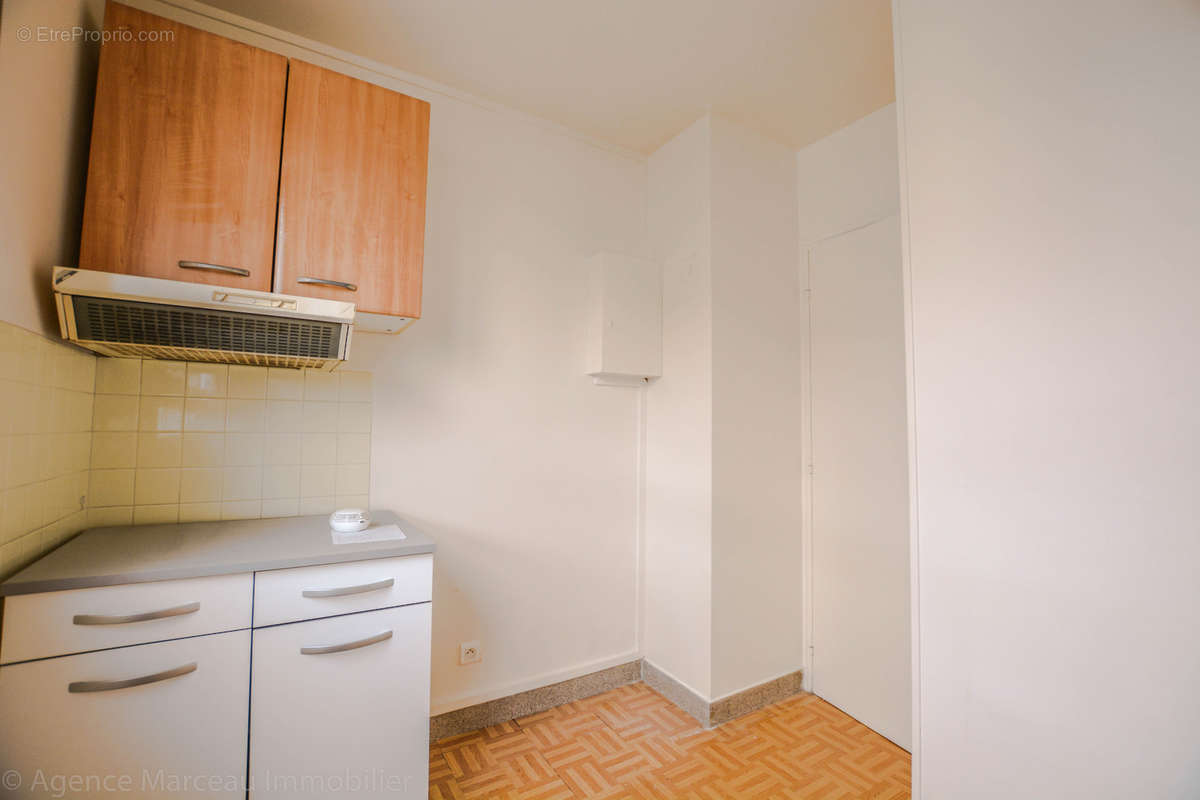 Appartement à COURBEVOIE