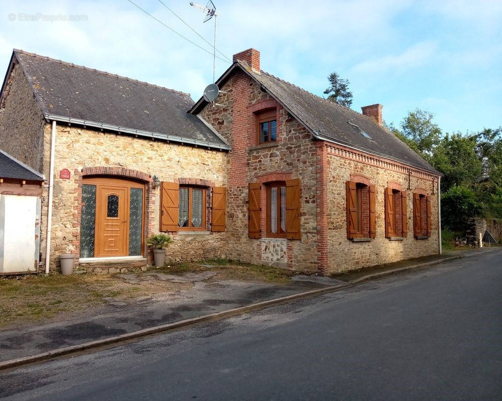 Maison à SOUDAN