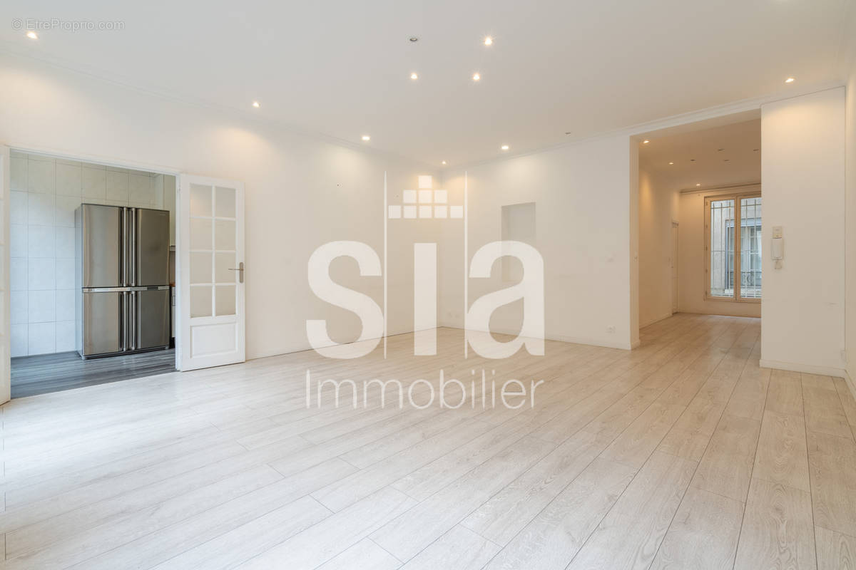 Appartement à PARIS-9E