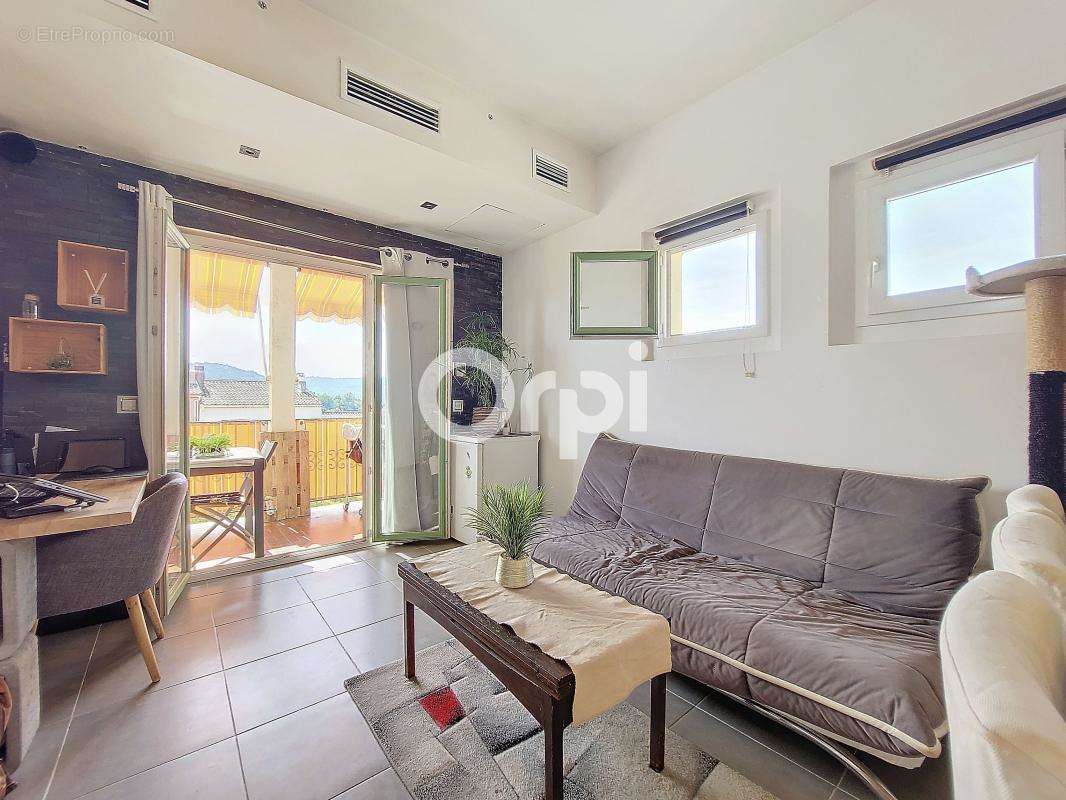 Appartement à VILLENEUVE-LOUBET