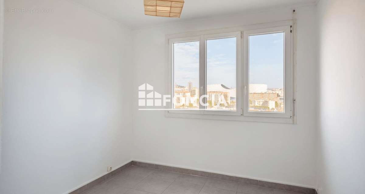 Appartement à MARSEILLE-9E