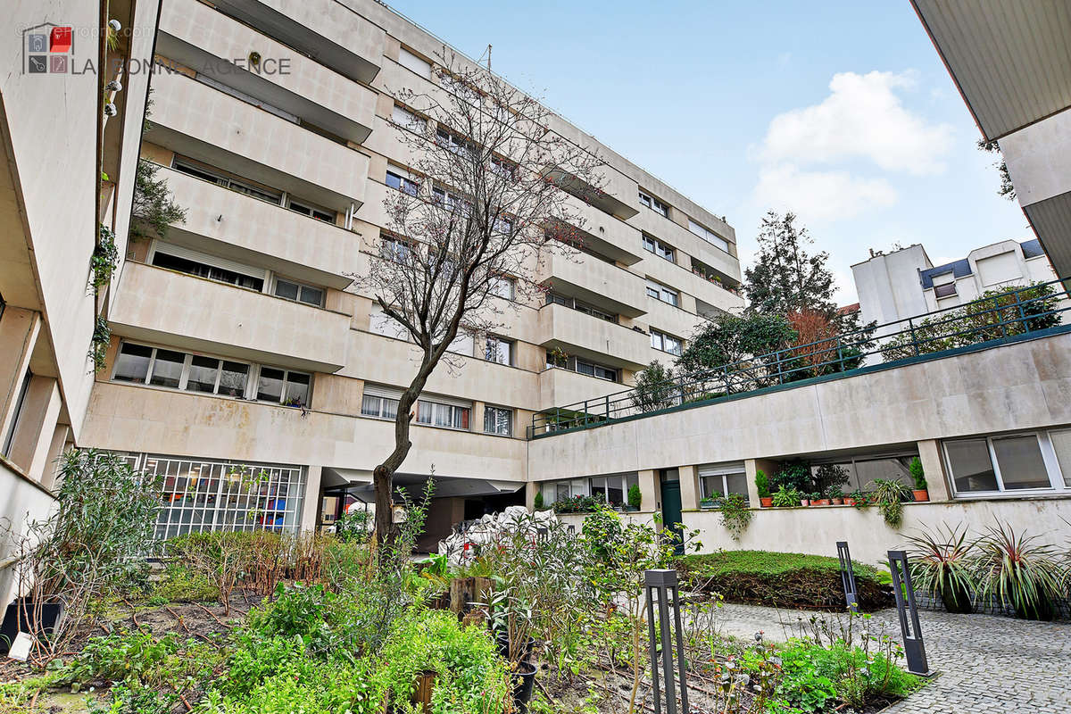 Appartement à PARIS-7E