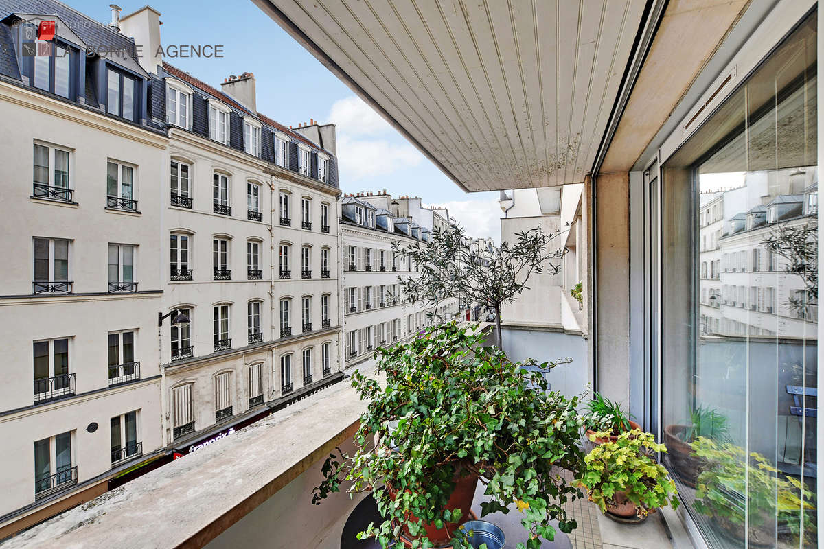 Appartement à PARIS-7E