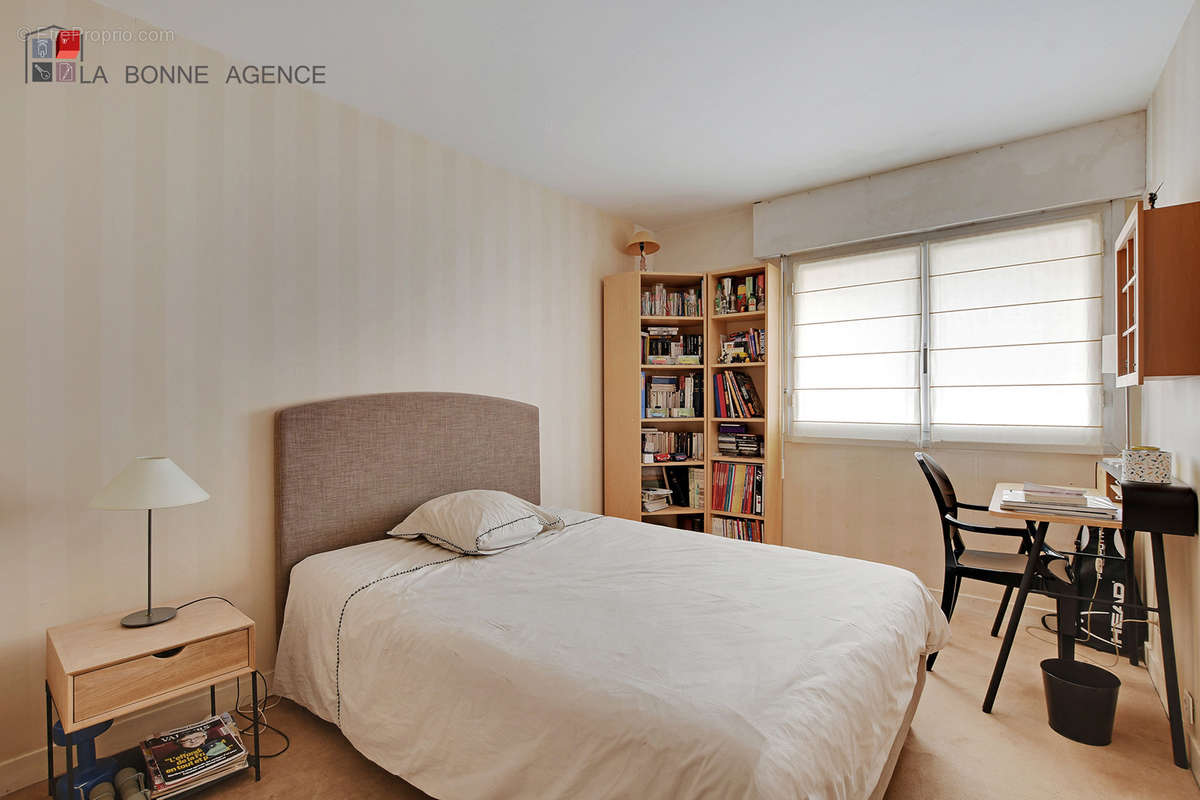 Appartement à PARIS-7E