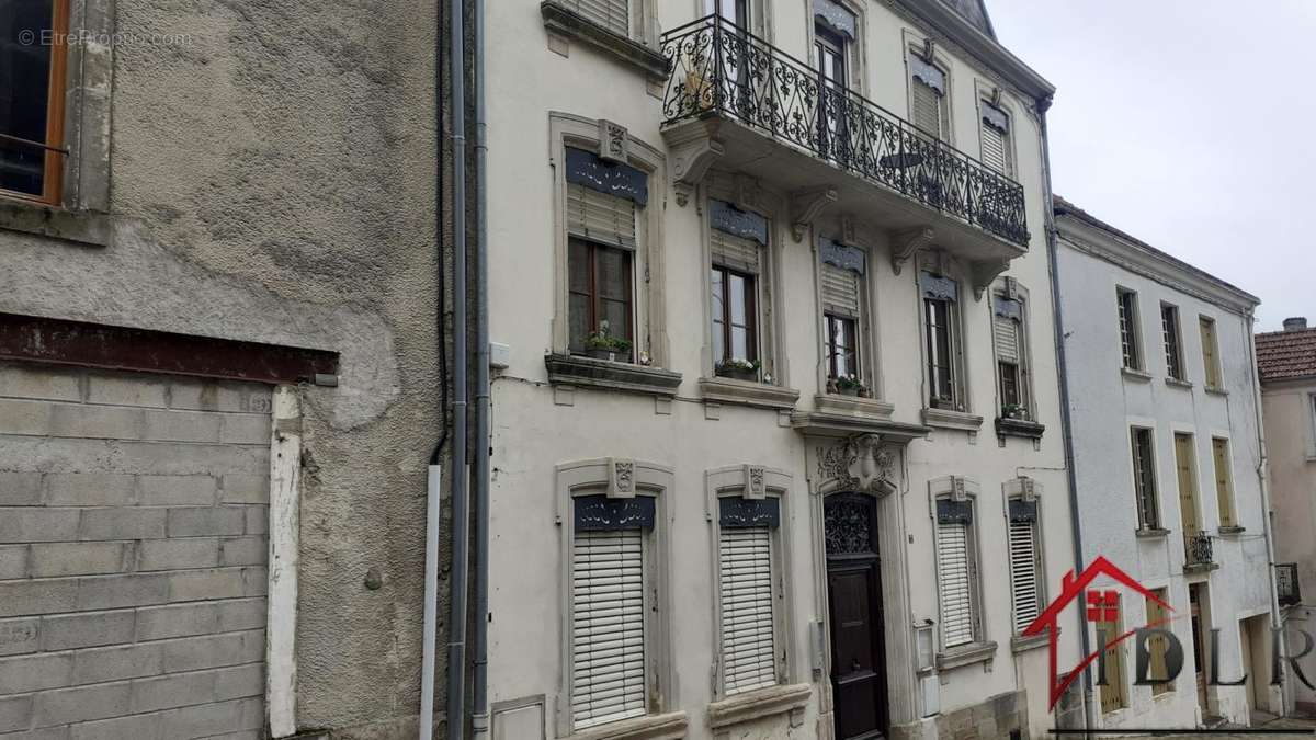 Maison à BOURBONNE-LES-BAINS