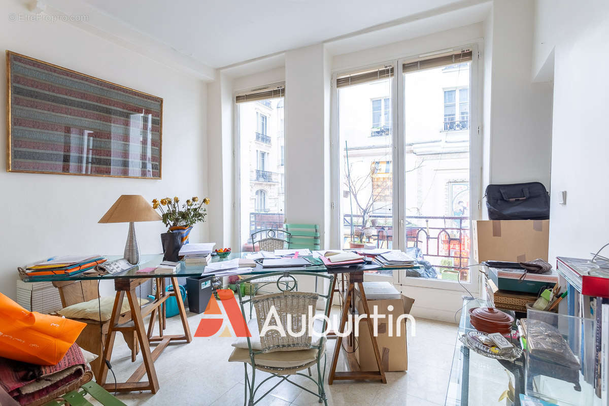 Appartement à PARIS-2E