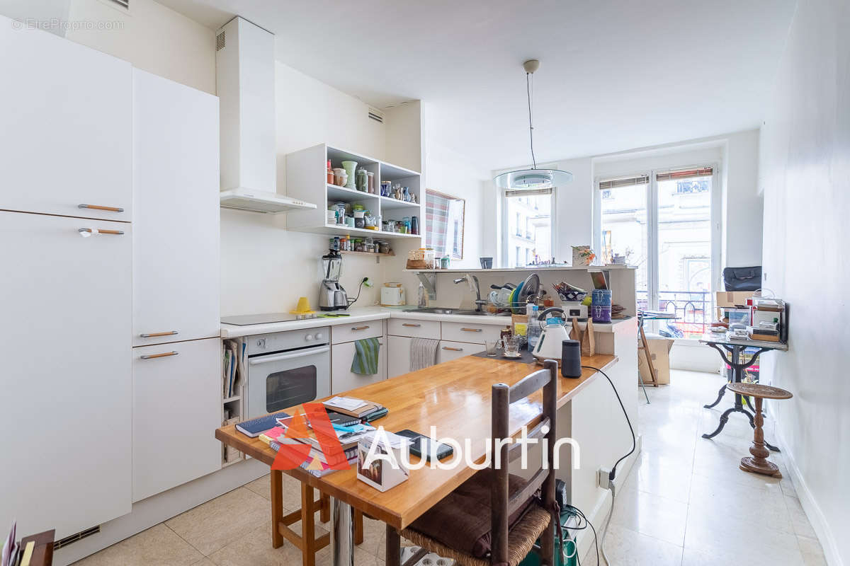 Appartement à PARIS-2E