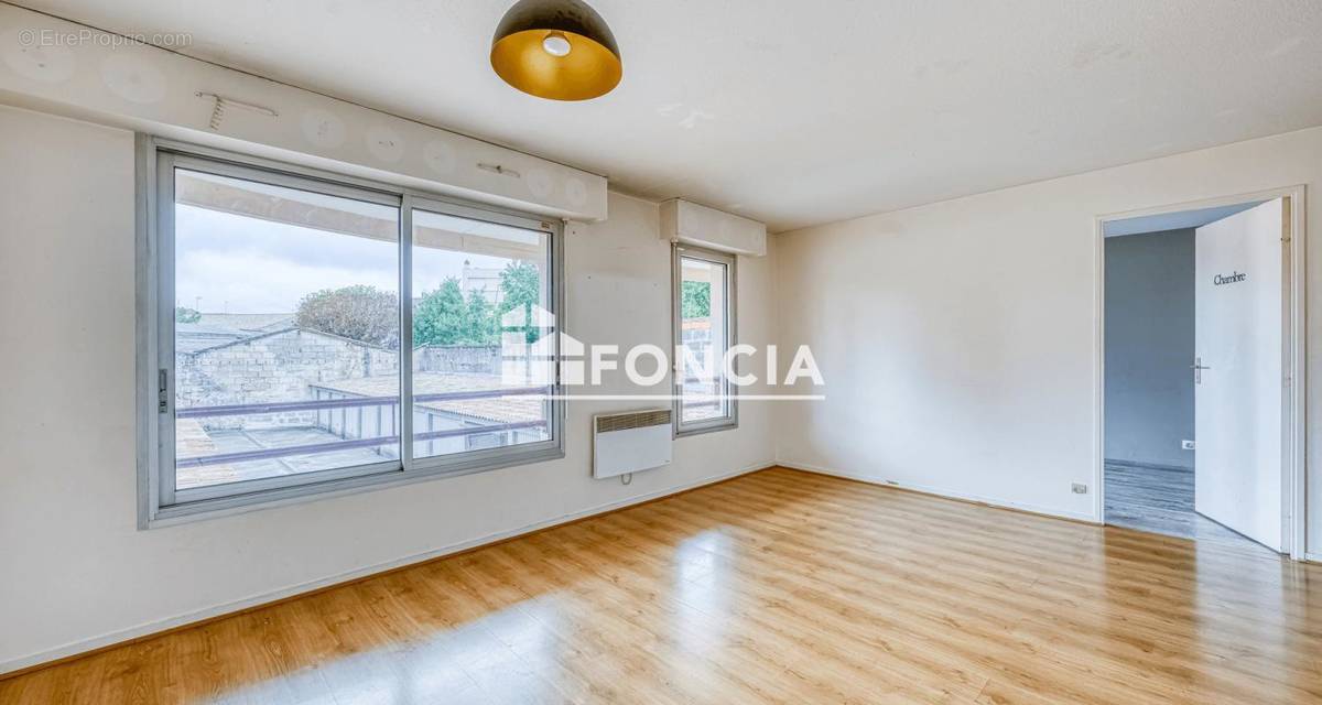 Appartement à BORDEAUX