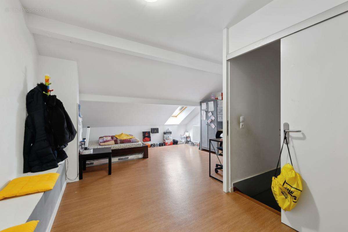 Appartement à LE BLANC-MESNIL