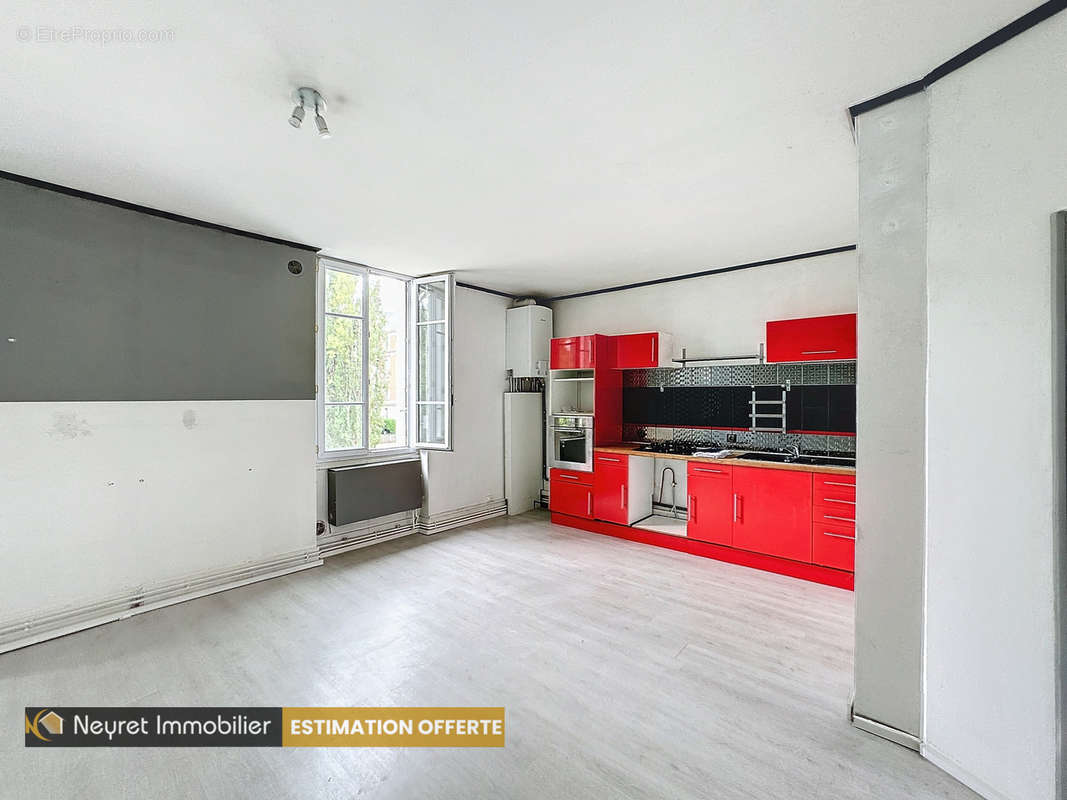 Appartement à SAINT-ETIENNE