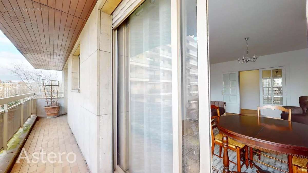 Appartement à NEUILLY-SUR-SEINE