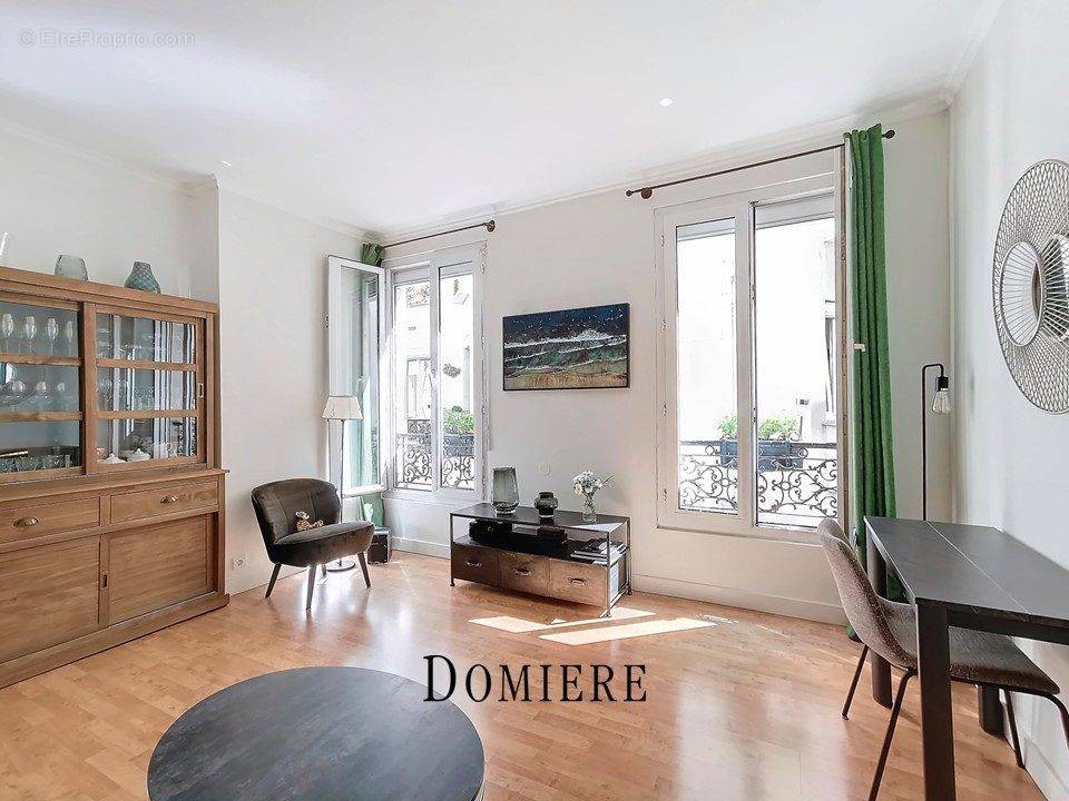 Appartement à PARIS-17E