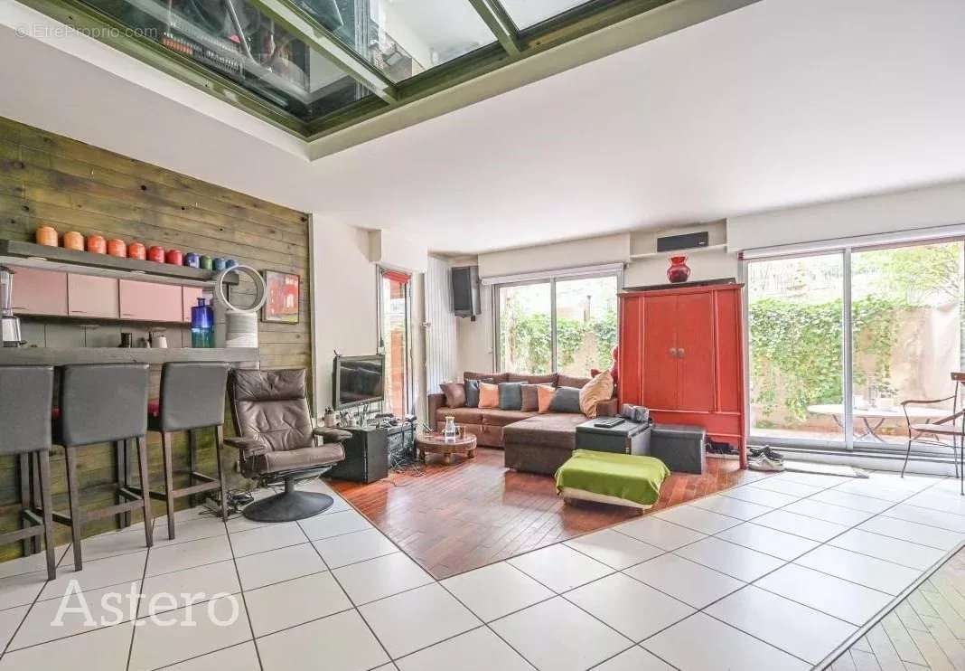 Appartement à PARIS-19E