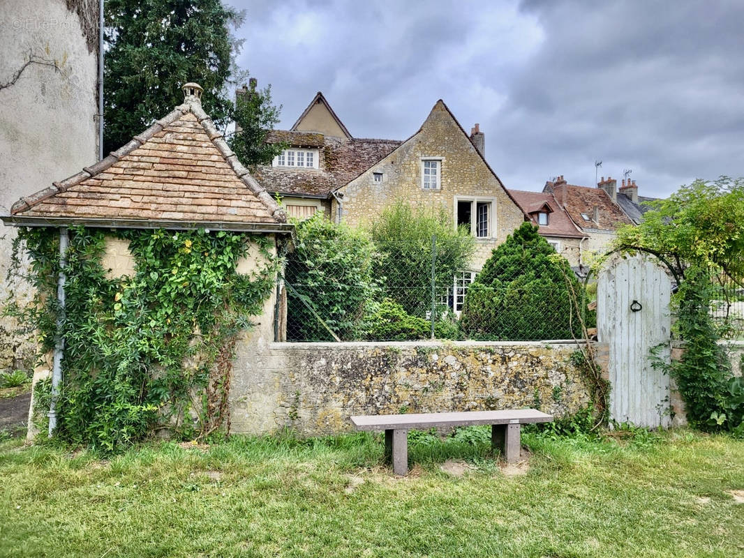 Maison à PARCE-SUR-SARTHE