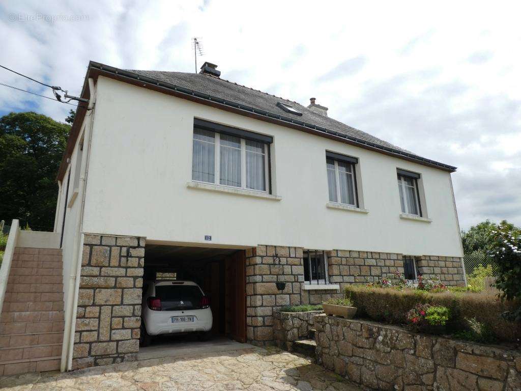 Maison à GUEMENE-SUR-SCORFF