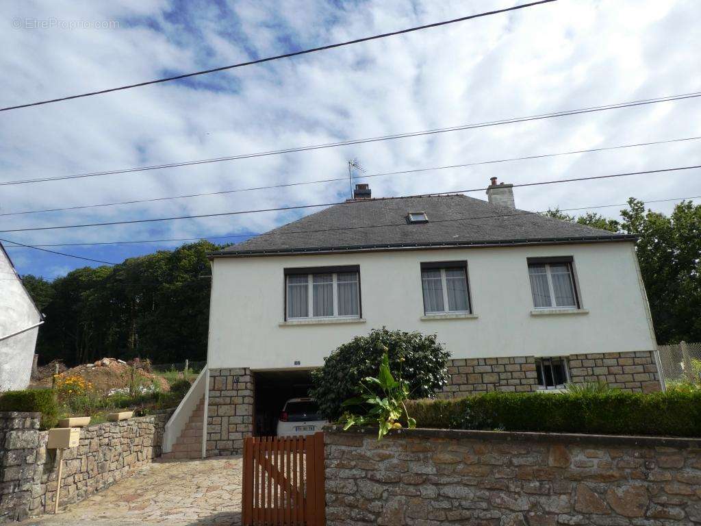 Maison à GUEMENE-SUR-SCORFF