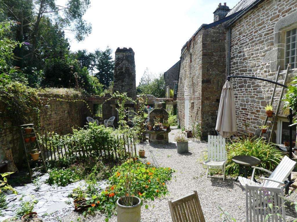 Maison à GUEMENE-SUR-SCORFF