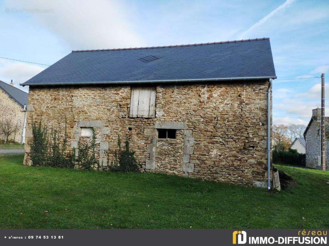 Maison à LOUPFOUGERES